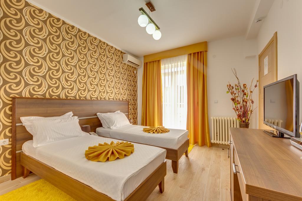 Hotel Akapulco 苏托莫雷 外观 照片