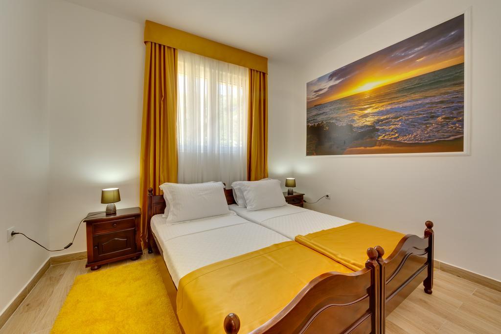 Hotel Akapulco 苏托莫雷 外观 照片